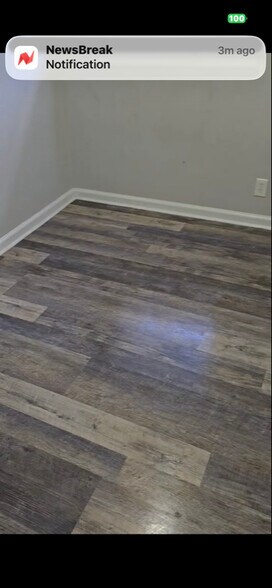 Building Photo - 4970 Gardiner Dr