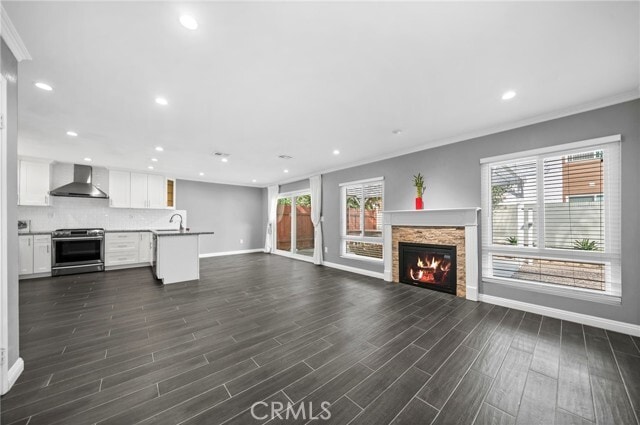 Building Photo - 2647 Cll Martos