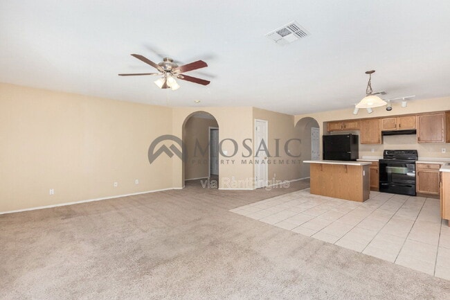 Building Photo - 15535 W Mauna Loa Ln