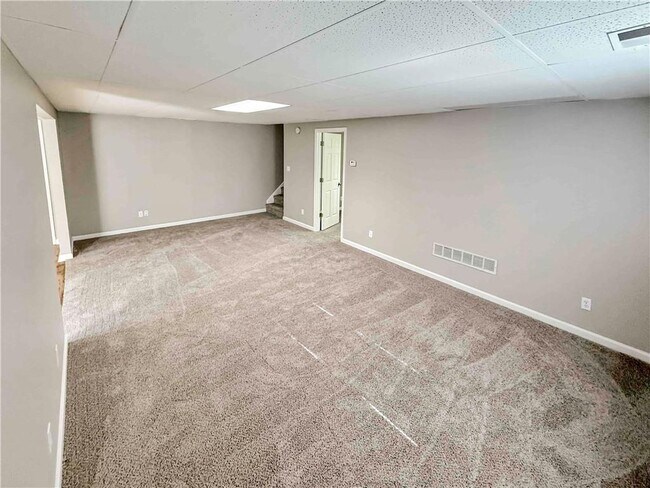 Building Photo - 6403 Ivey Terrace Dr SE