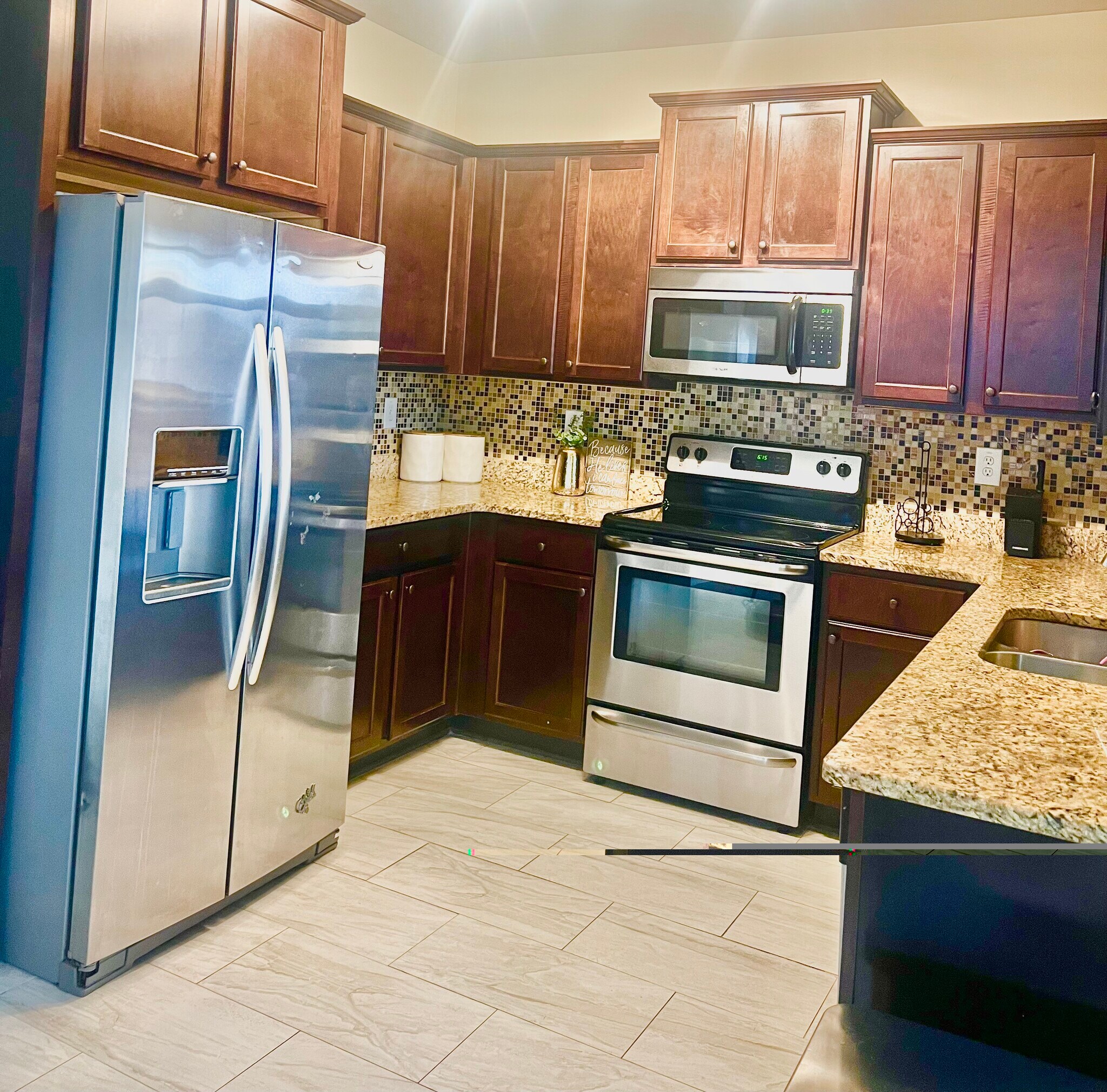 Building Photo - 31 White Pine Way