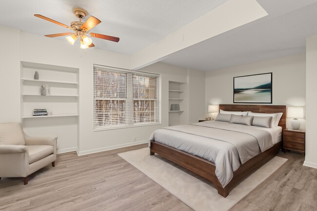 Building Photo - Studio Condo Steps from Piedmont Park!