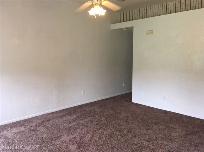 Building Photo - 3815 Sawtooth Drive