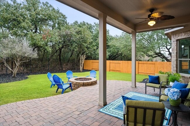 Building Photo - 385 Wild Rose Dr