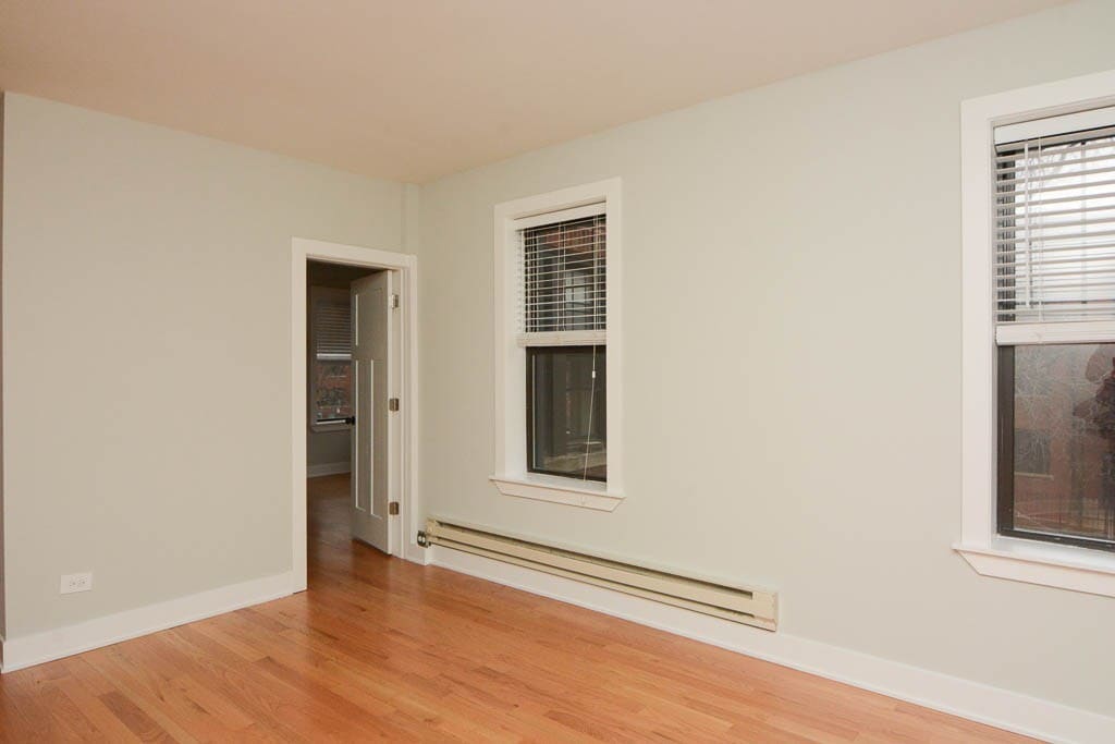 Building Photo - 4337 N Wolcott Ave