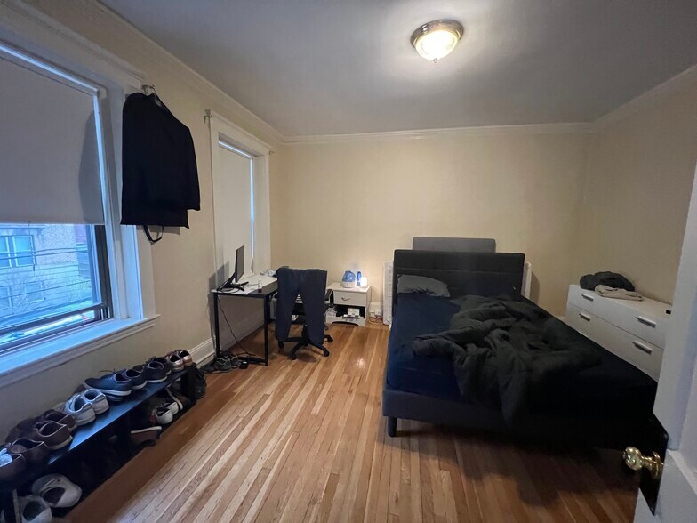 Building Photo - 73 Longwood Ave