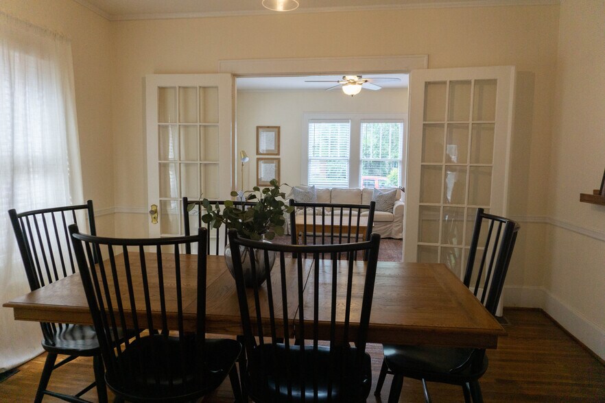 Dining Room - 904 Lexington Ave