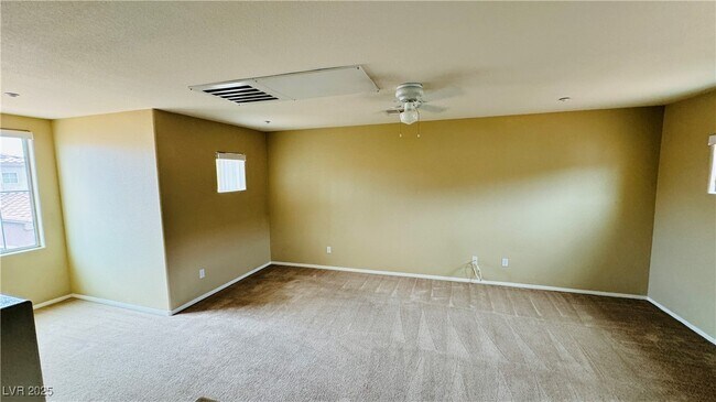 Building Photo - 1525 Spiced Wine Ave