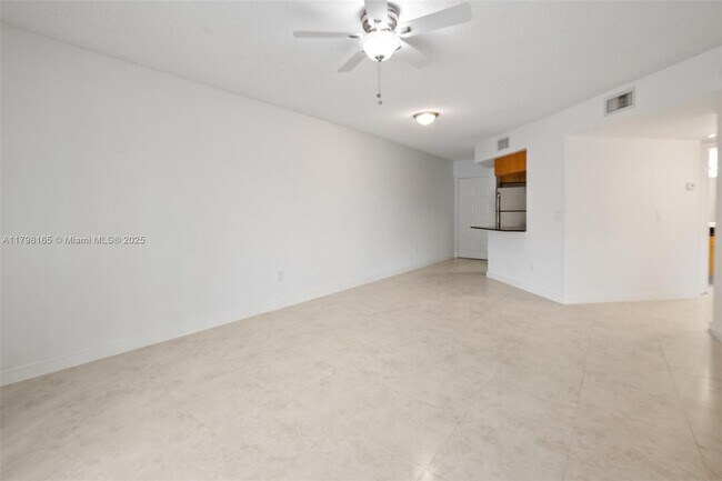 Building Photo - 8373 Lake Dr