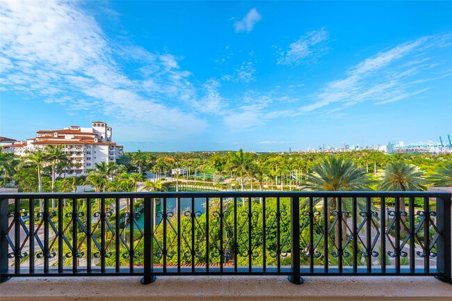 Building Photo - 7154 Fisher Island Dr