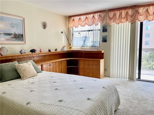 Building Photo - 2900 NE 14th Street Causeway