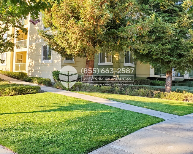 Building Photo - 38700 Tyson Ln