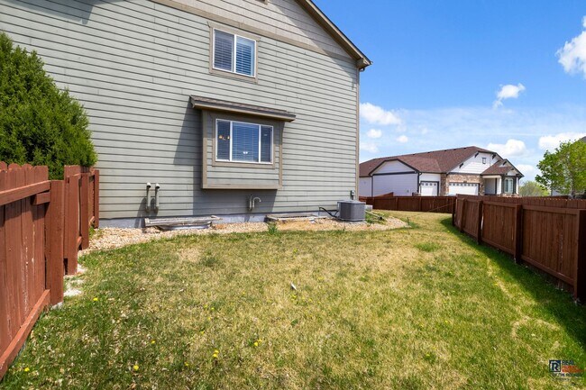 Building Photo - Spacious 3-Bedroom Home in South Fort Coll...