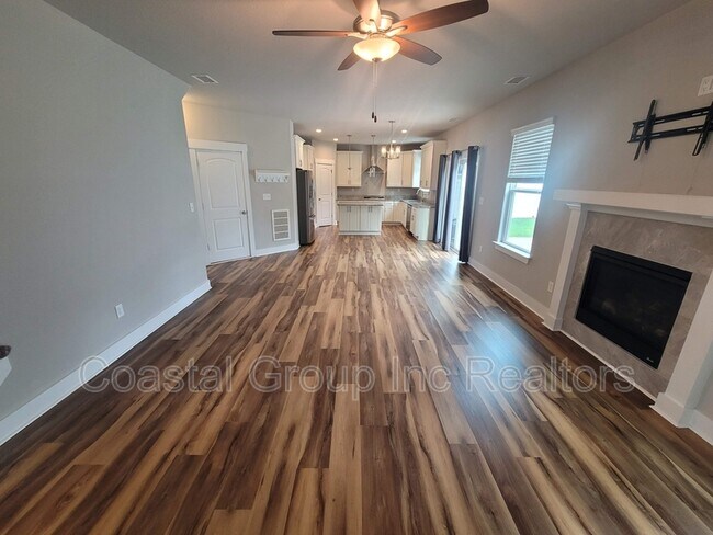 Building Photo - 1233 Auburn Hill Dr