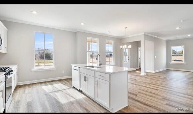 Building Photo - 1728 Windsor Hill Blvd