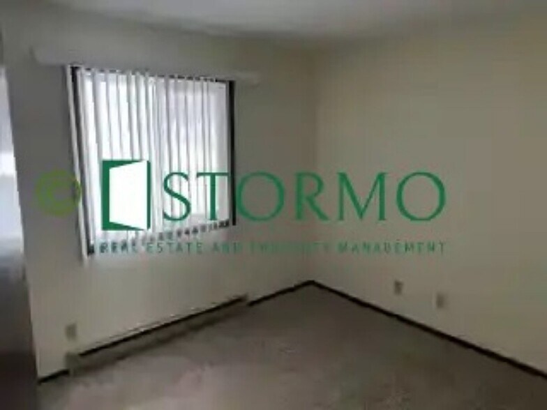 Building Photo - 365 Baldwin Ave NW