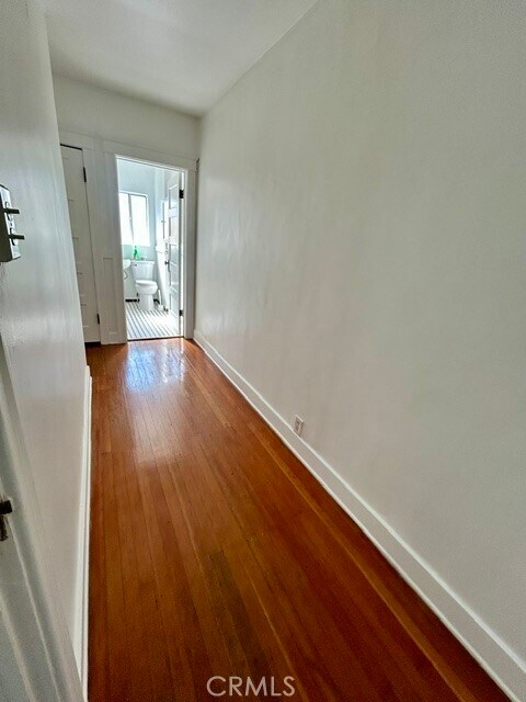Building Photo - 624 Parkman Ave