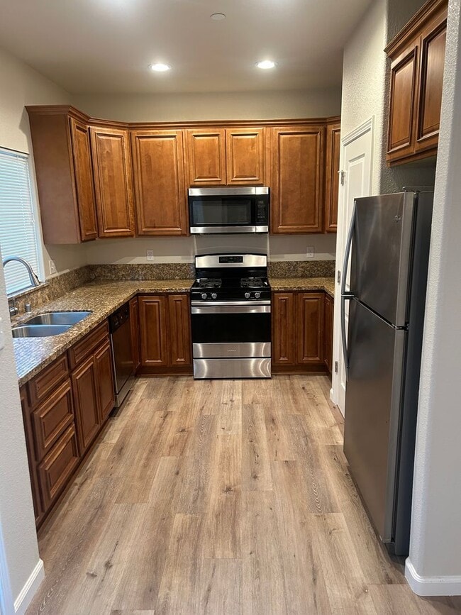 Building Photo - Charming 3 Bedroom in Great Location!