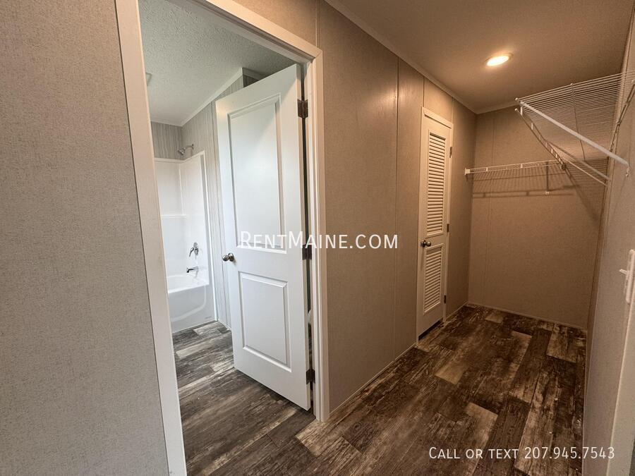 Building Photo - 111 H St