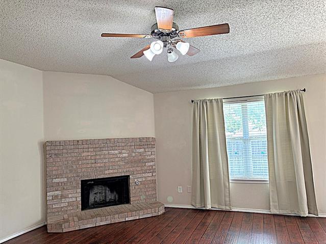 Building Photo - 9805 Nixon Dr