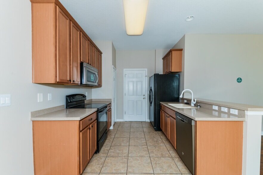 Building Photo - 901 Fern Leaf Dr