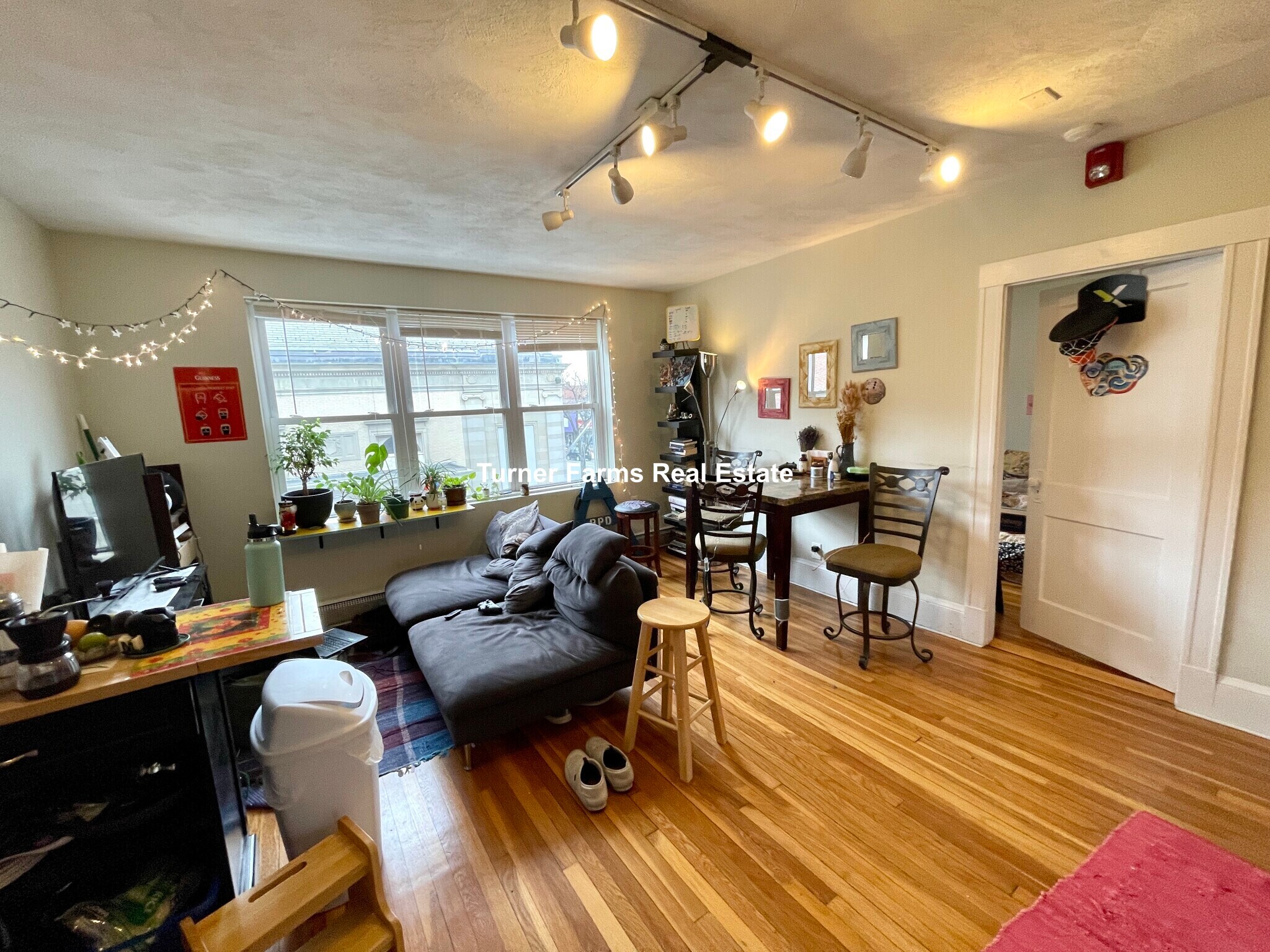 Building Photo - 406 Highland Ave
