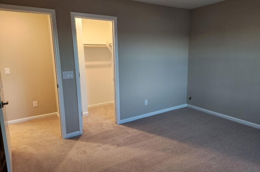 Building Photo - 17867 W Monte Lindo Ln