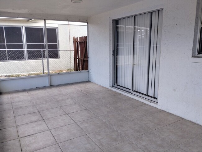 Building Photo - 7741 Ironbark Dr