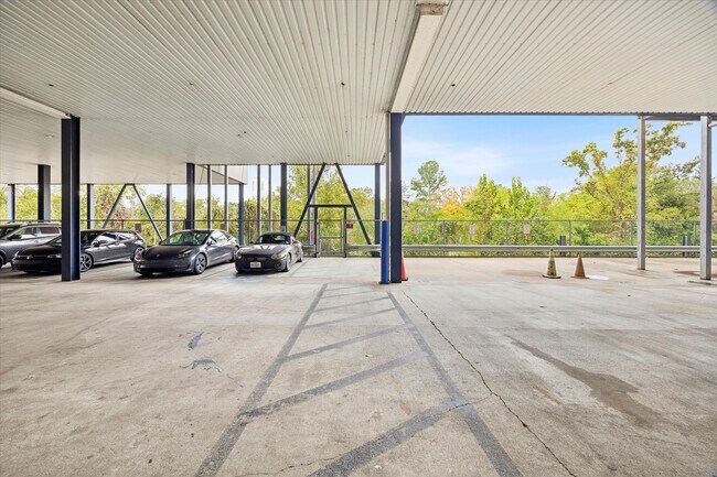 Building Photo - 2515 Washington Ave