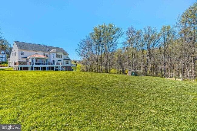 Building Photo - 1319 Martin Meadows Dr
