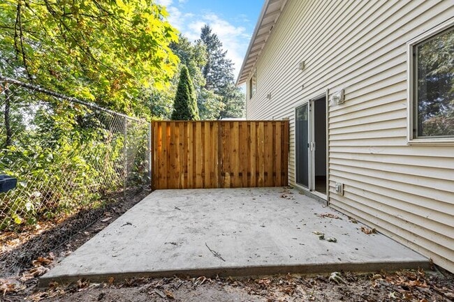 Building Photo - 17444 SE 82nd Dr