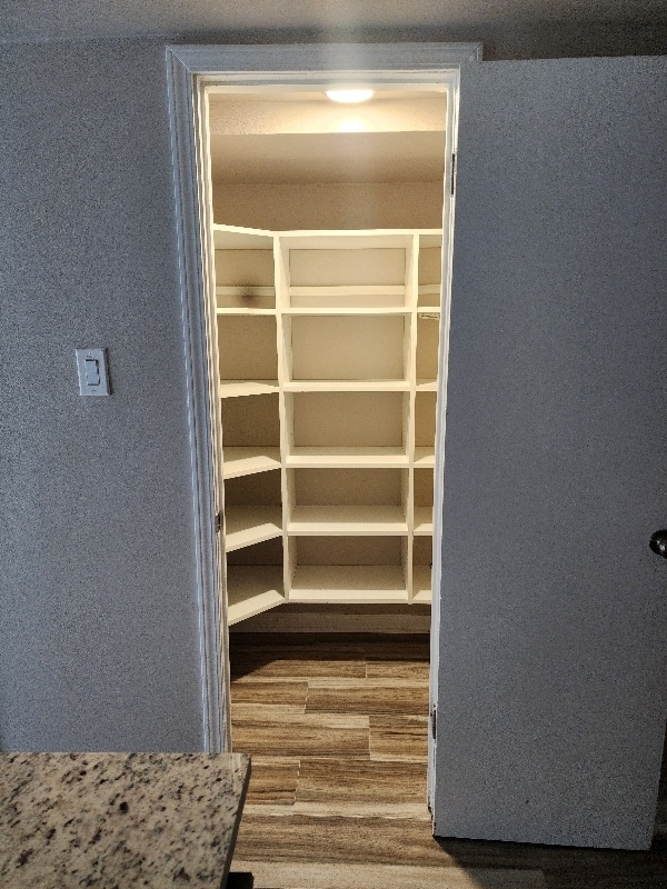 Building Photo - 1536 Hickory Ave