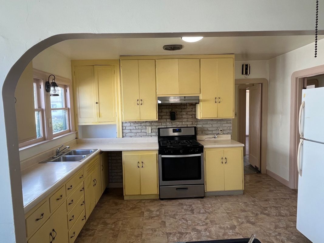 Building Photo - 772 Sunset Blvd