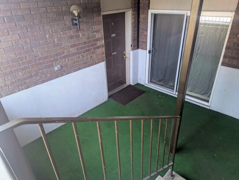 Building Photo - 1761 Willowbrook Dr