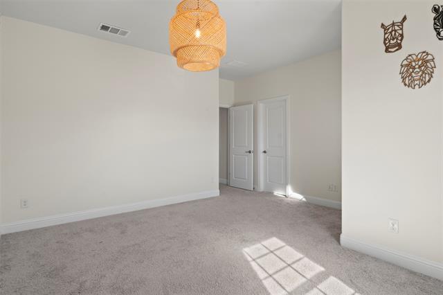 Building Photo - 2205 Lexington Wy