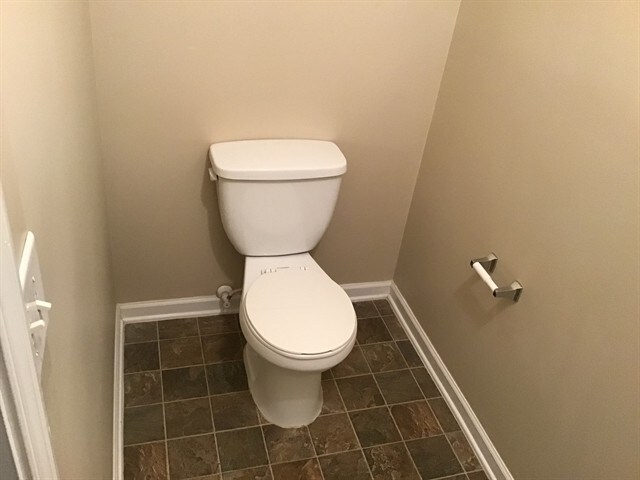 Building Photo - 1450 Grey Rock Way