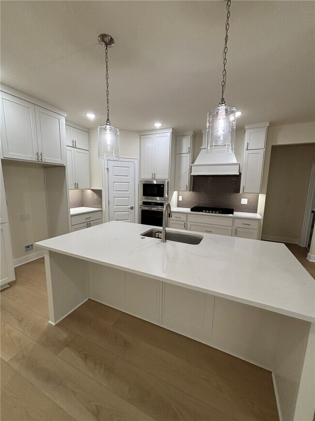 Building Photo - 2604 Bluster Dr