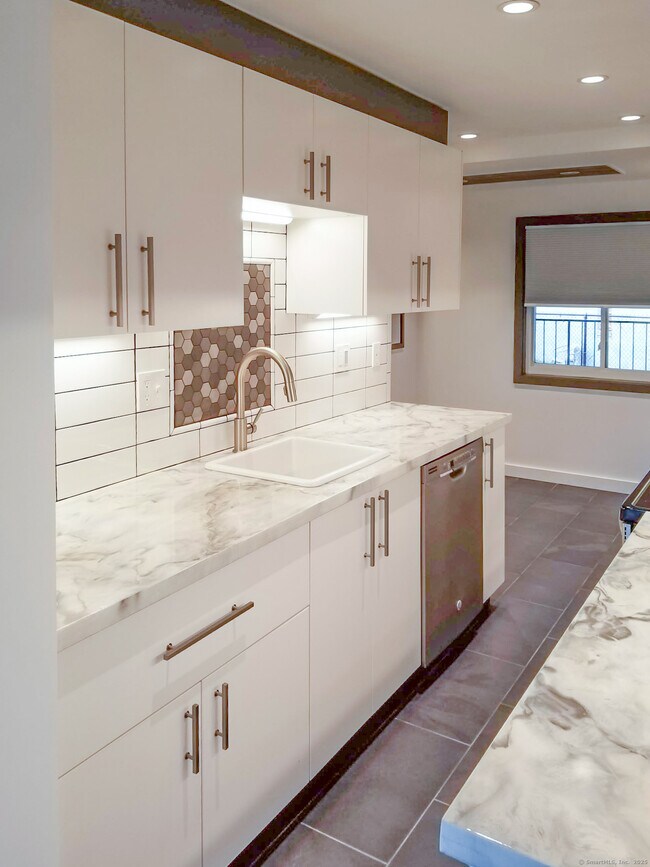 Building Photo - 60 Connecticut Ave