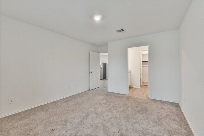 Building Photo - 3707 Solanum Dr
