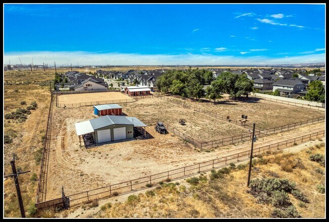 Building Photo - 3 Acre Horse Ranch & Home Rental SE Boise ...