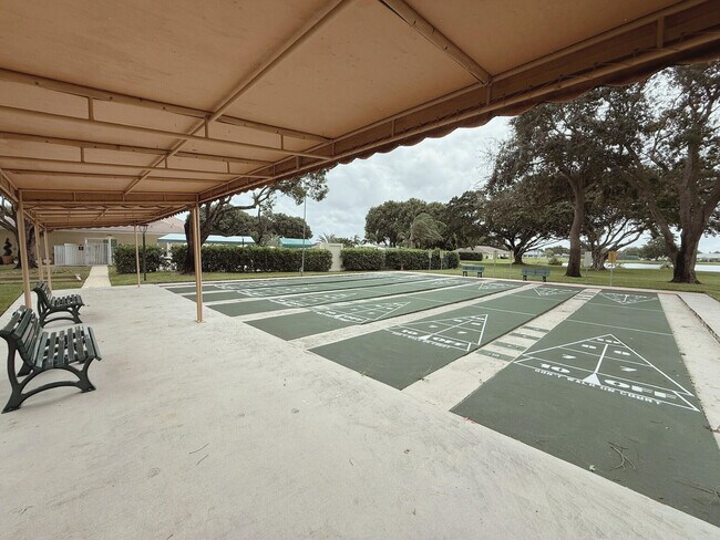 Building Photo - 5301 Lakefront Blvd