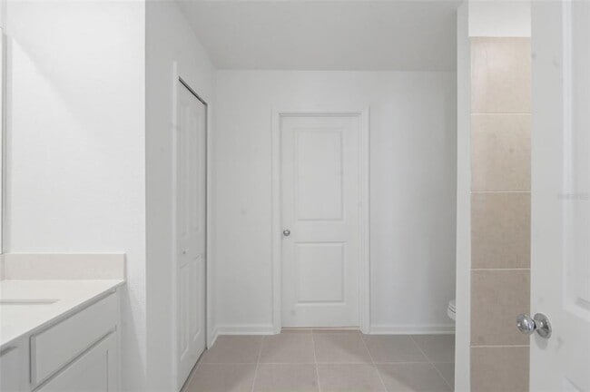 Building Photo - 2756 Lookout Rdg Rd