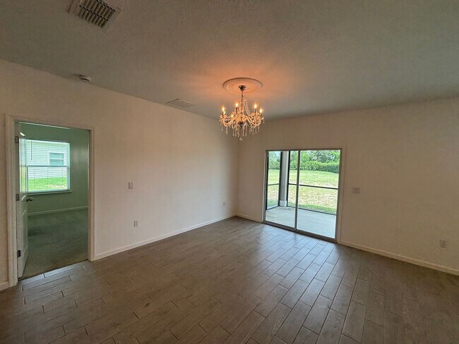Building Photo - Stunning 3 Bedroom 2 Bath, Great Location! (Freedom Crossing Preserve)