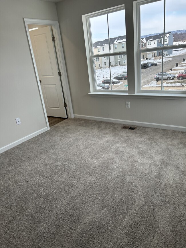 Building Photo - 113 Kinkade Ct