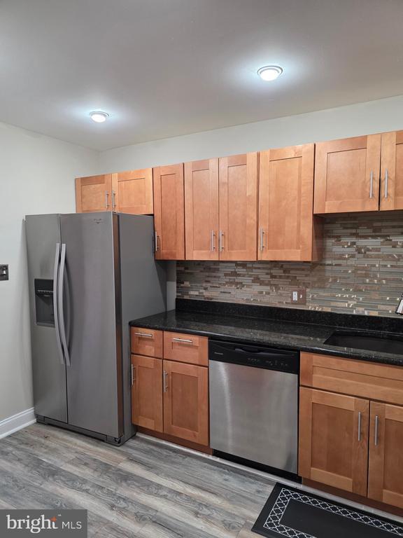 Building Photo - 412 3rd St