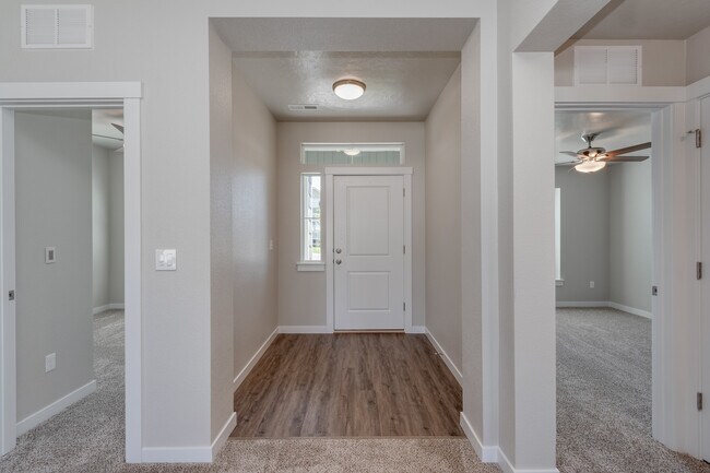 Building Photo - 2099 N Waterbrook Way