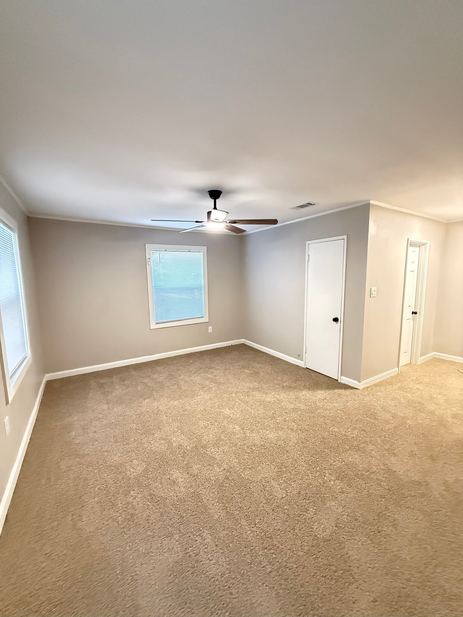 Building Photo - 27 Ford Loop