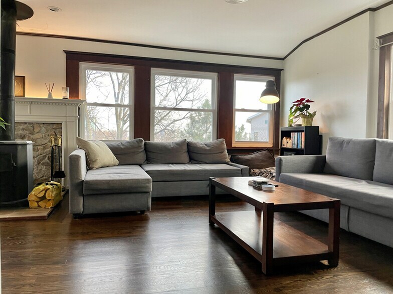 Building Photo - 38 Highland Park Ave