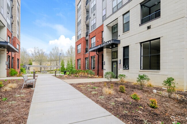 Building Photo - 102 St Ives Pl