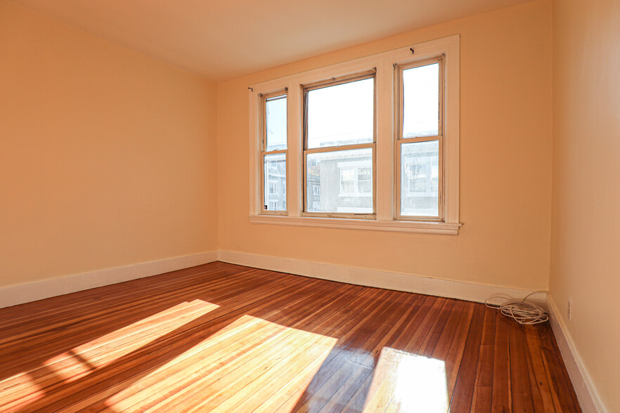 Building Photo - 20 Wadsworth St